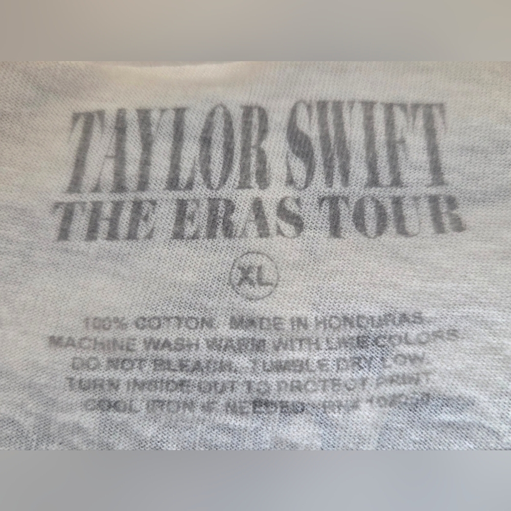 TAYLOR SWIFT THE ERAS TOUR T-SHIRT. - Picture 5 of 6